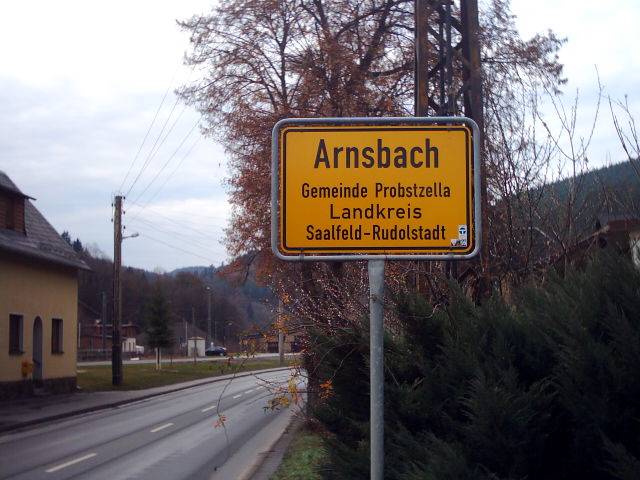 Ortseingangsschild Arnsbach